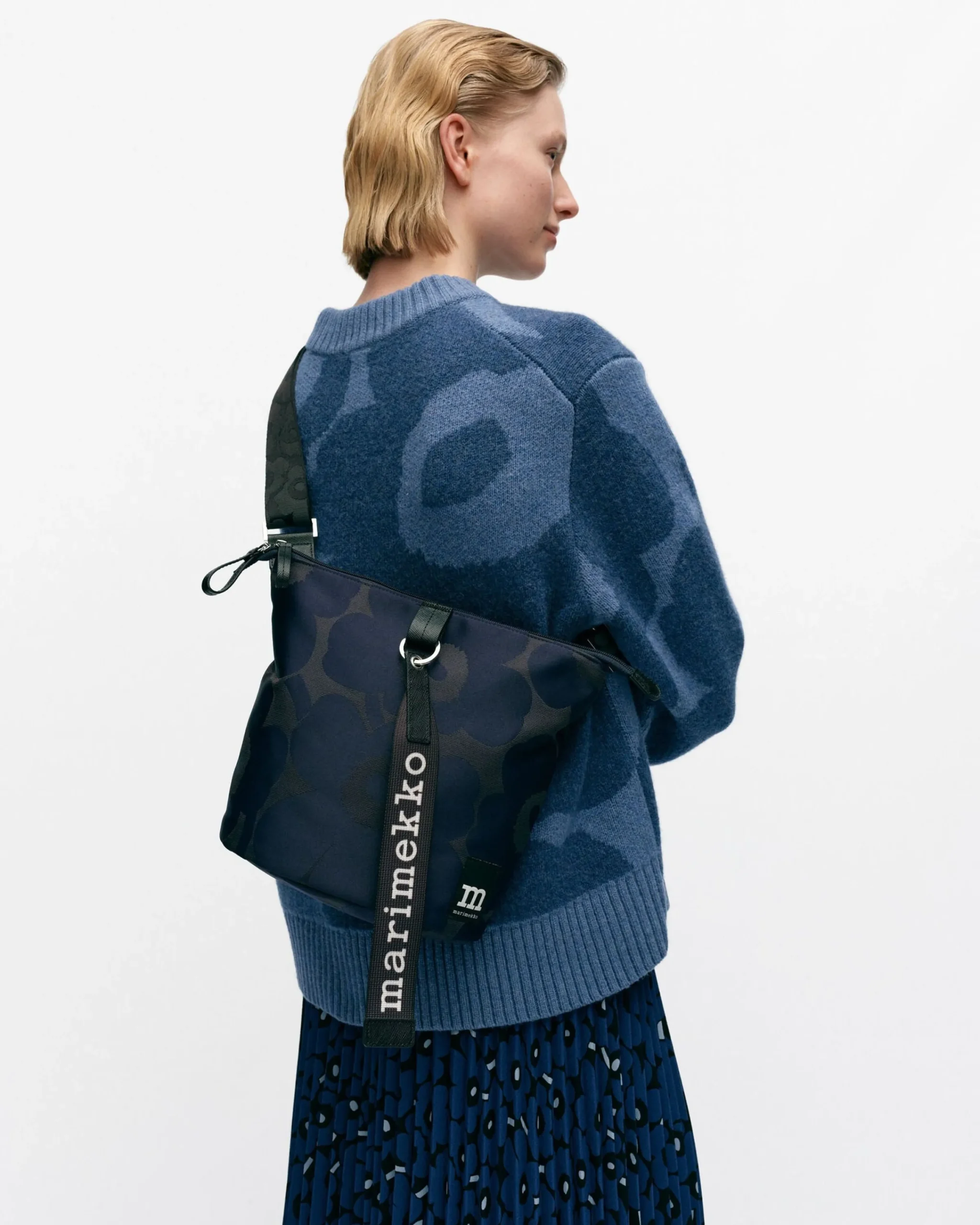 Laukut Marimekko Carry All Unikko Olkalaukku
