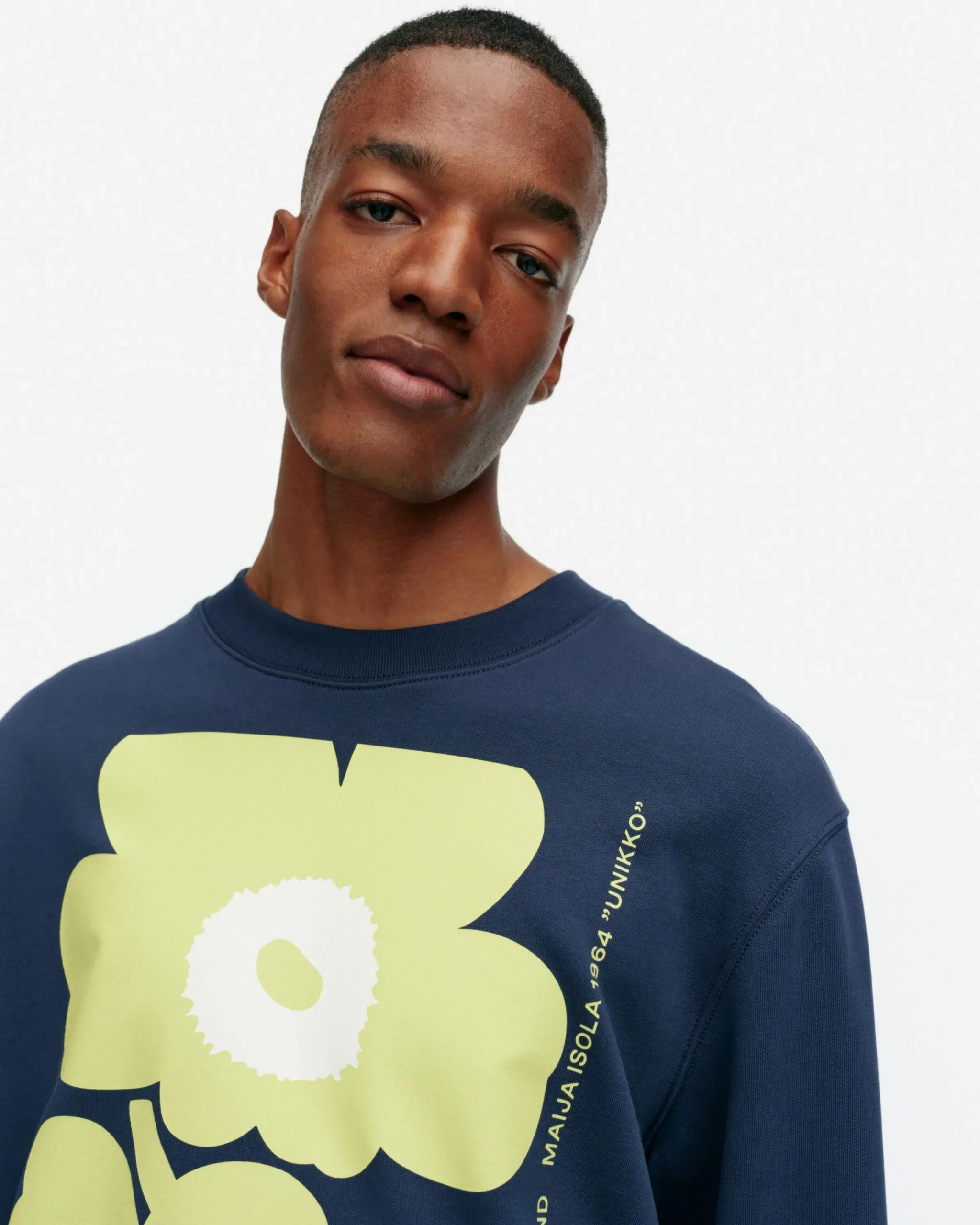 Vaatteet Marimekko Kioski Loisto Unikko Placement Collegepaita